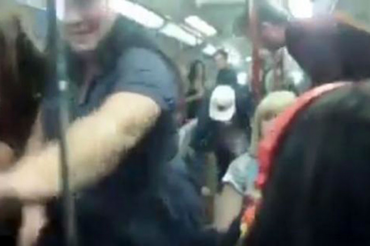 Džinovski pauk izazvao paniku u londonskom metrou
