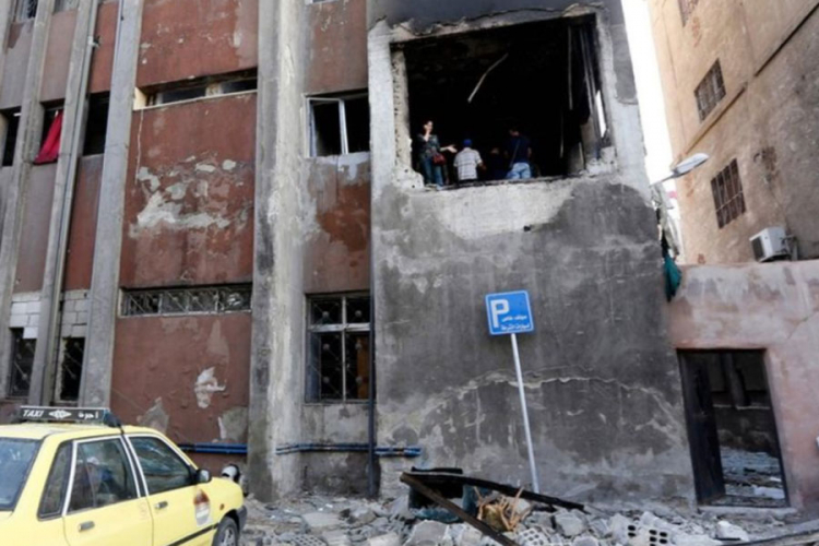 U samoubilačkim napadima u Damasku 16 poginulih