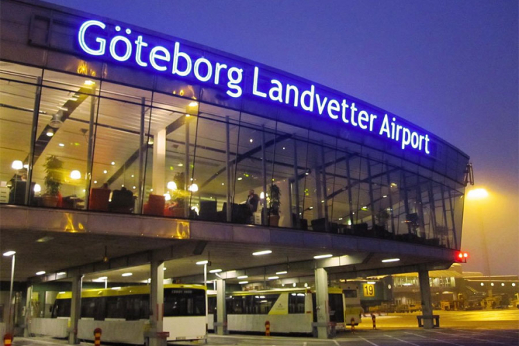 Panika na aerodromu: Mladić pokušao unijeti bombu u avion