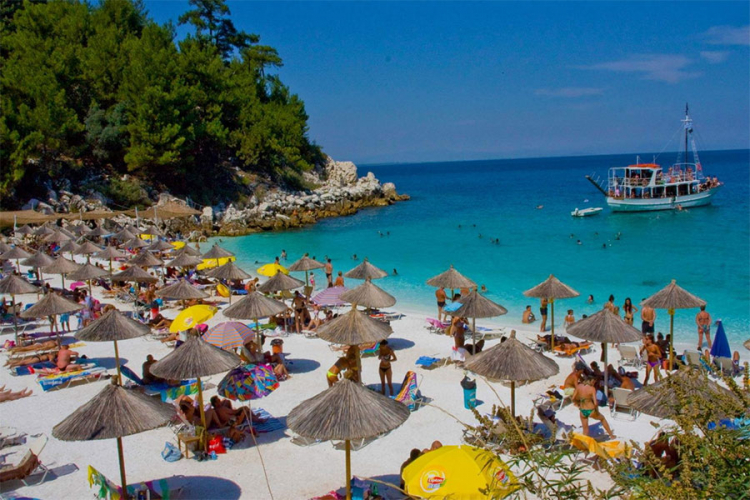 Grčka još skuplja dogodine - novi namet turistima