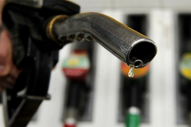 Cijene nafte skočile za tri odsto