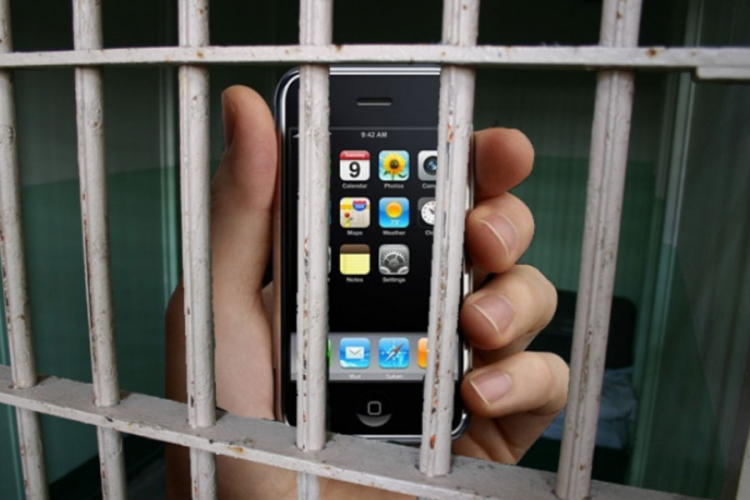Zatvoreniku donijeli šporet, u njemu pronađeno 15 telefona