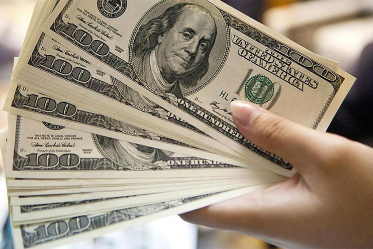 Dolar pada zbog poreske reforme