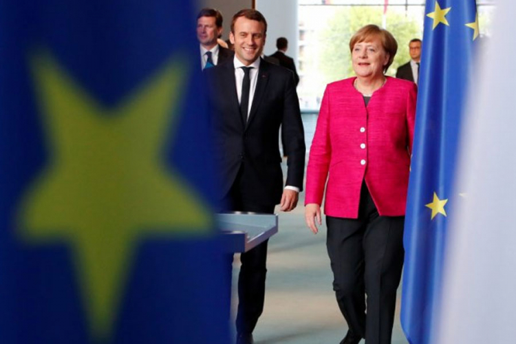 AP: Neiskusni Makron posljednja nada Evrope, može li bez Njemačke?