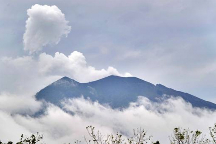 Vulkan na Baliju izbacio pepeo drugi put za nedjelju dana