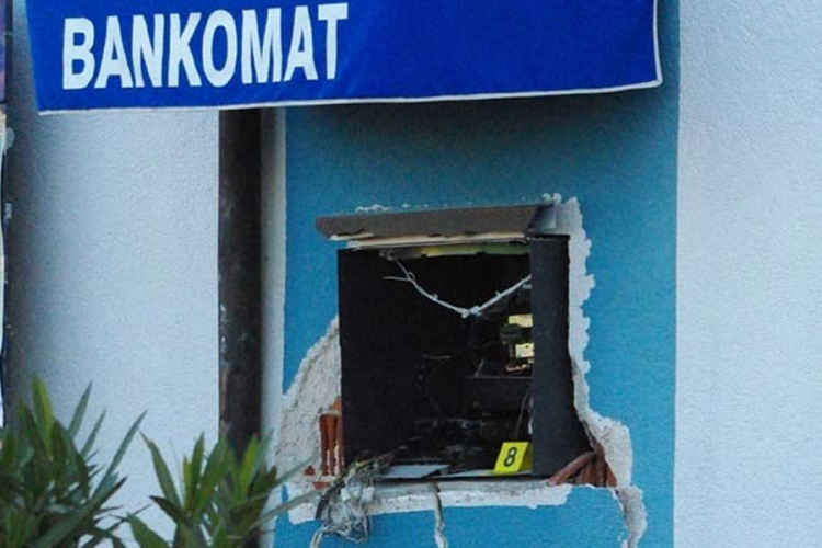 Eksplodirao bankomat na benzinskoj pumpi u Mostaru
