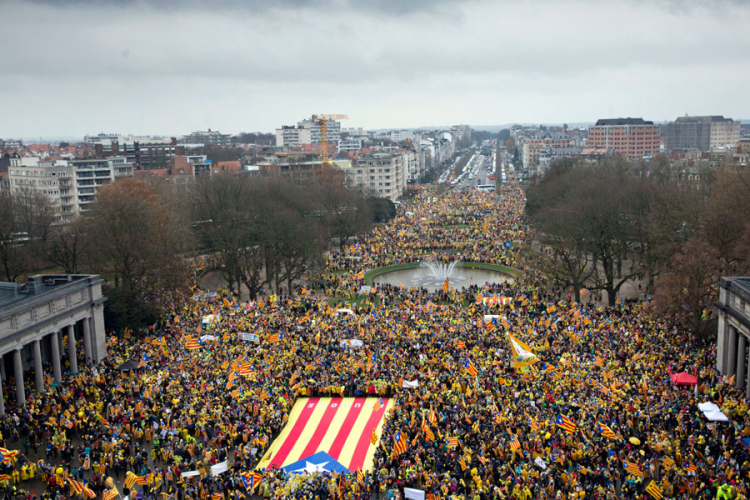 Protest hiljada Katalonaca u Briselu