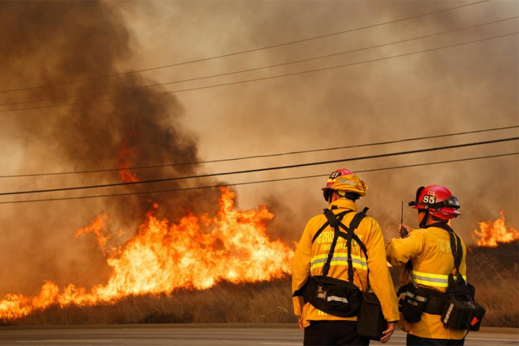 Požari u Kaliforniji, evakuisano 200.000 ljudi