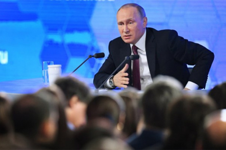 Putin odgovara na pitanja, rekordnih 1.640 novinara