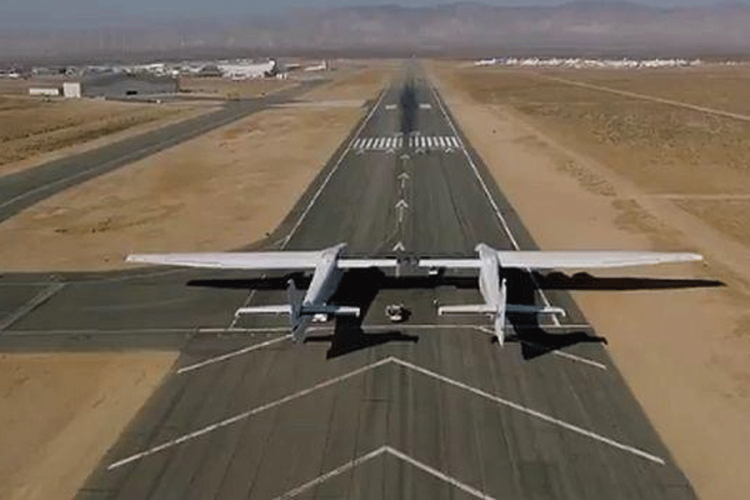 Testiran najveći avion na svijetu: 230t, raspon krila 117m