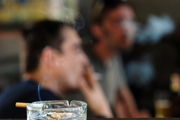 Ugostitelji u RS traže ukidanje odredbe o potpunoj zabrani pušenja u lokalima