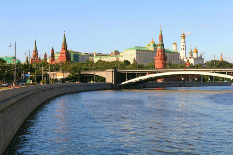 Strani investitori povukli skoro milijardu dolara iz Rusije