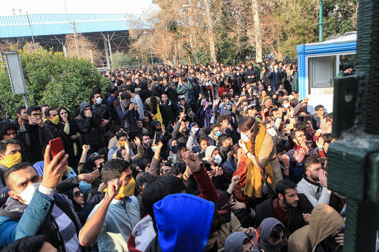Iran: Blokada društvenih mreža, očekuje se obraćanje Rohanija