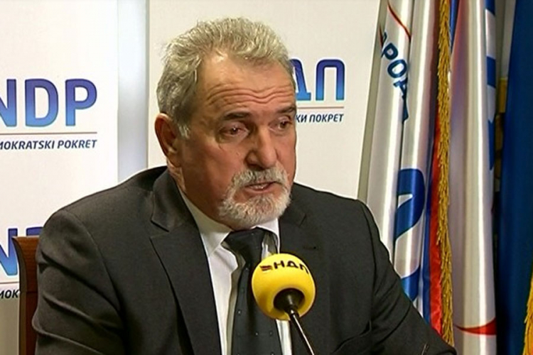 Novaković: Bez srpskih poslanika neće proći Bećirovićev prijedlog
