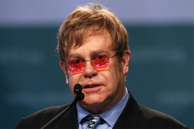 Elton Džon i Majli Sajrus nastupaju na uručenju 'Gremi' nagrada