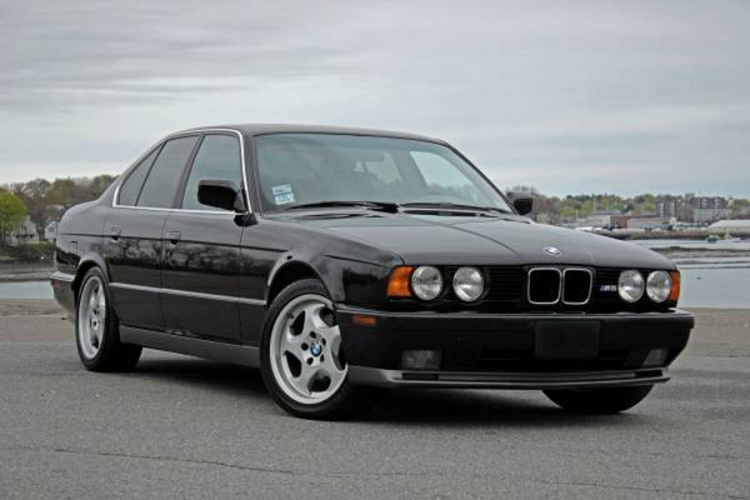 BMW koji je obilježio devedesete