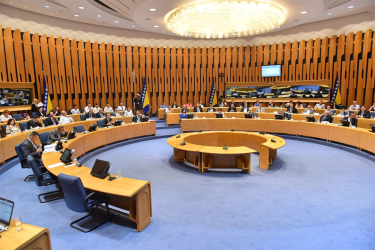 Usvojen budžet BiH, više od pola za servisiranje spoljnog duga