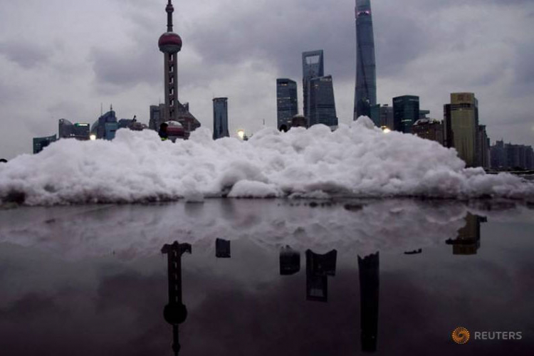 Obilan snijeg u Kini: Zatvoreni autoputevi, otkazani letovi
