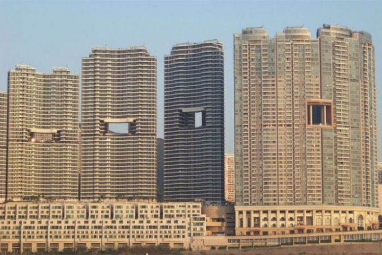 Zašto neboderi u Hong Kongu imaju rupe u sredini?