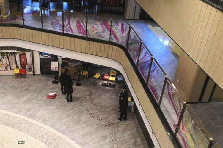 Napad nožem u tržnom centru u Pekingu, jedna žena ubijena