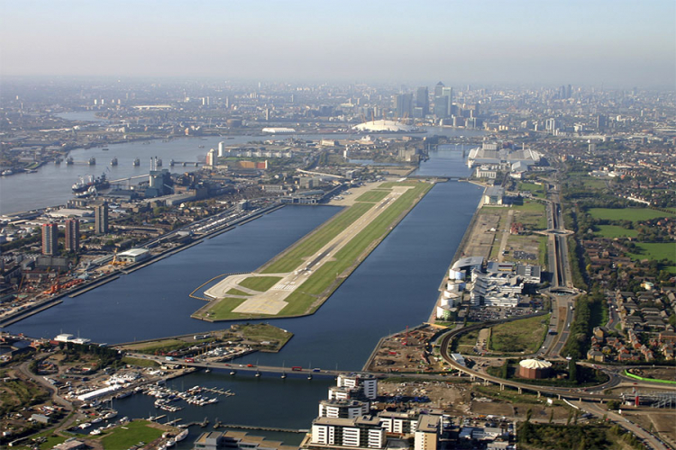 Zatvoren londonski aerodrom zbog bombe u Temzi