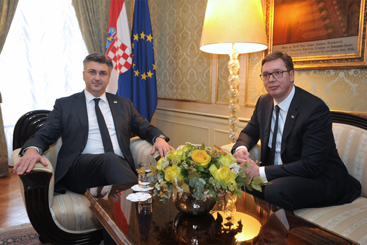 Vučić: Na insistiranje Plenkovića, i o ratnoj odšteti