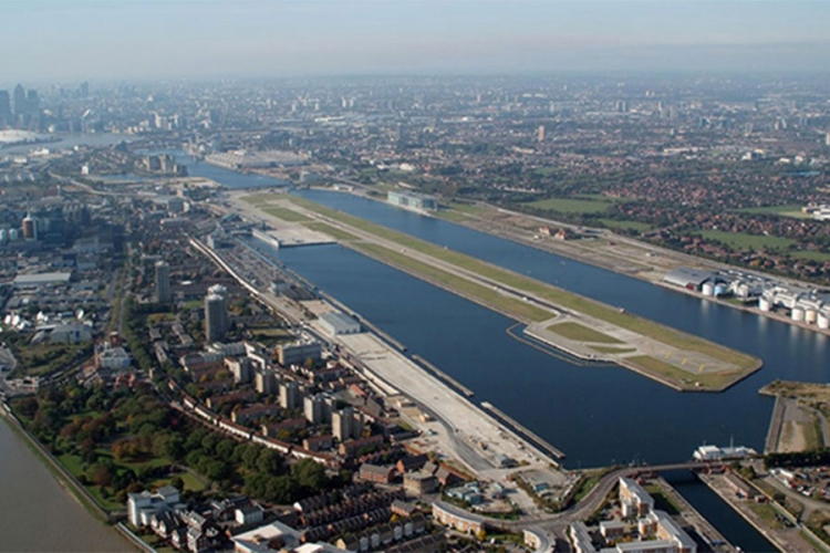 Aerodrom u Londonu ponovo otvoren, bomba uklonjena