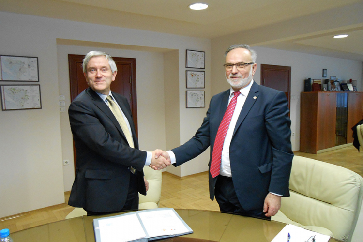 Potpisan sporazum o polaganju DELF ispita u školama Srpske