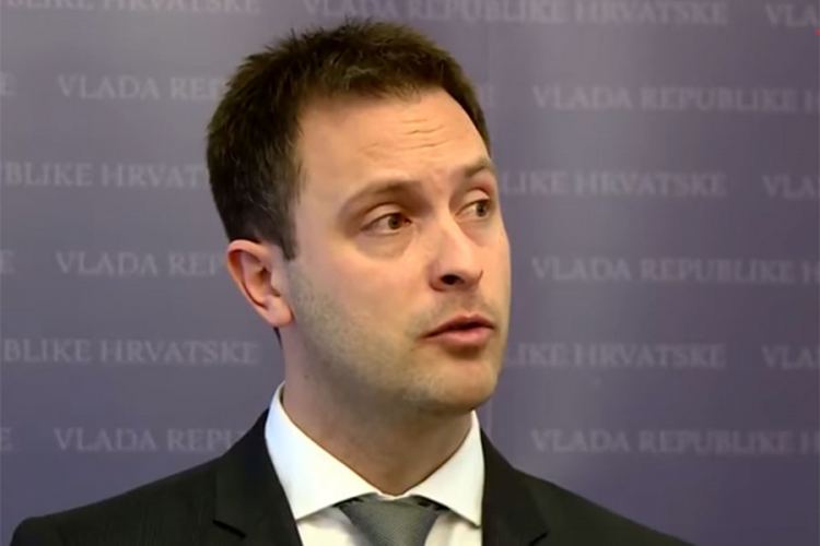 Hrvatski sekretar za demografiju dao ostavku pred ministarkom: Država izumire