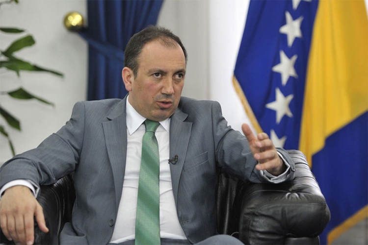Crnadak odobrio vizu učesniku obilježavanja nezavisnosti Kosova