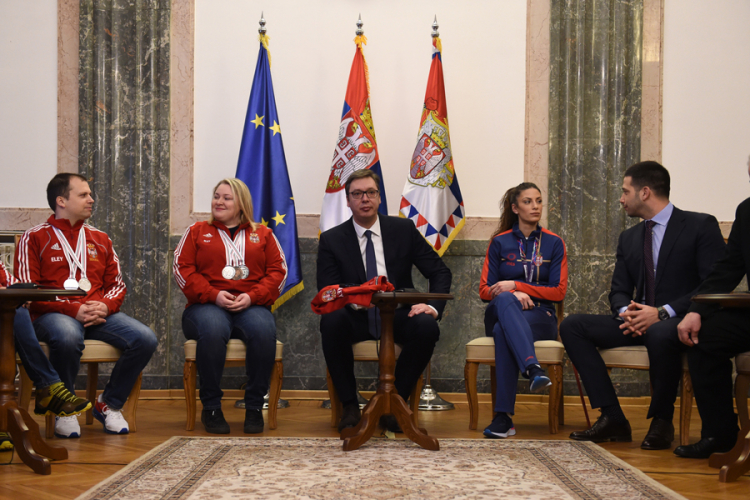 Vučić sportistima: Država uz vas, u Tokiju 12 medalja