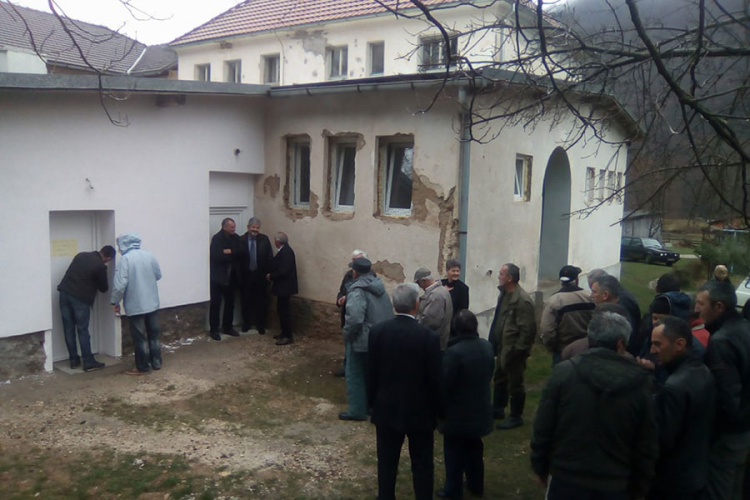 Zaboravljenom selu Kozica obnovljena ambulanta