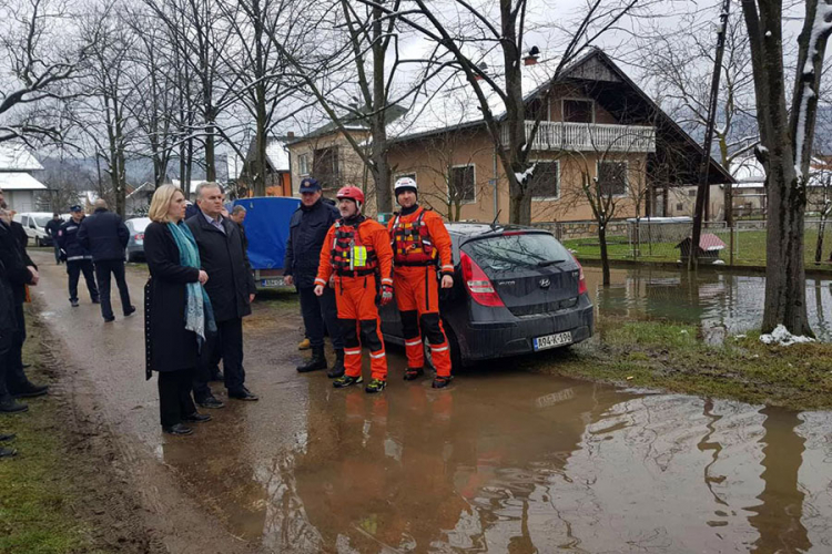 Cvijanovićeva u Srpcu: Vlada će sačiniti program podrške poplavljenim opštinama