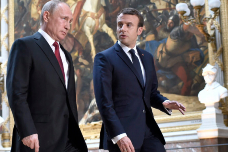 Makron pozvao Putina da iskoristi uticaj u Siriji