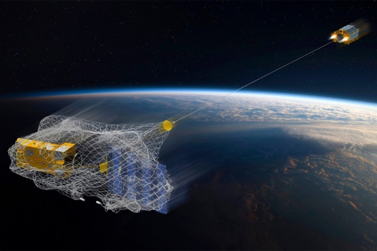 Lansiran satelit koji će skupljati smeće po svemiru