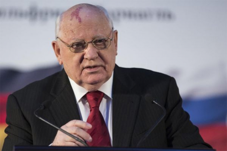 Gorbačov: Napad na Siriju priprema za pravu pucnjavu