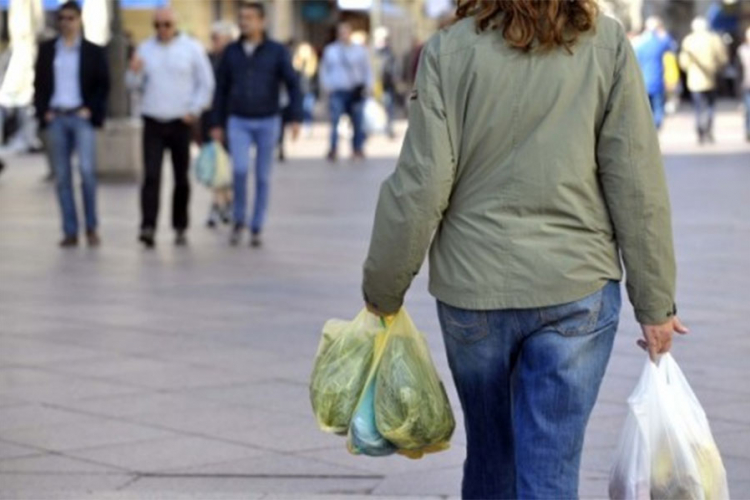 Srbija zabranjuje upotrebu plastičnih vrećica