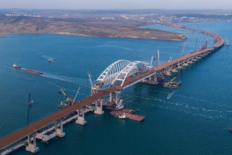 Putinovo čedo spremno za put, Krimski most završen