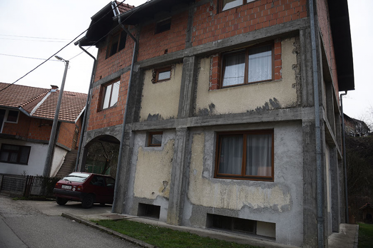 Porodica Rađen: Poligrafista iz Sarajeva nam je prijetio oduzimanjem djeteta