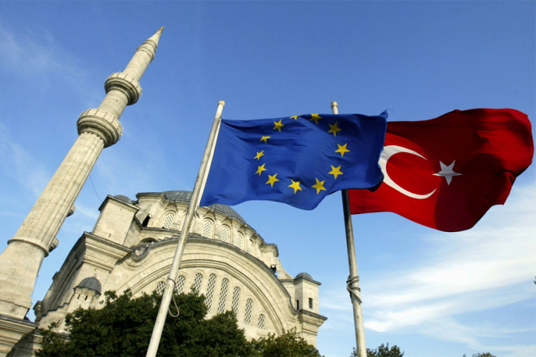 Politico: Turska se vraća na Balkan