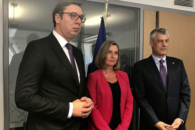 Vučić poručio Mogerinievoj: Srbija uvek za dijalog, potreban kompromis i druge strane