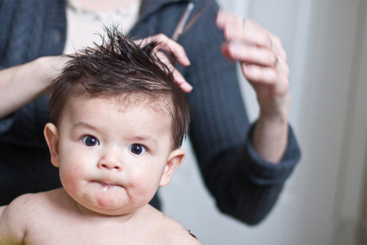 Dječija kosa ne postaje gušća nakon šišanja
