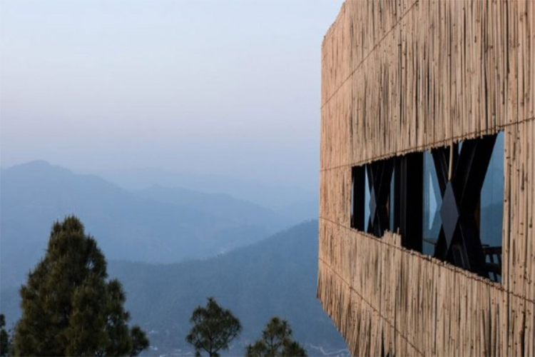Spektakularni hotel s pogledom na Himalaje