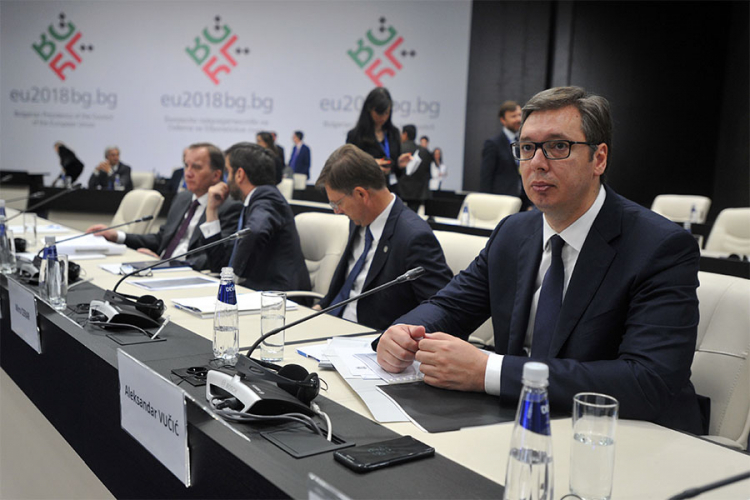 Vučić prvi govorio na Samitu u Sofiji