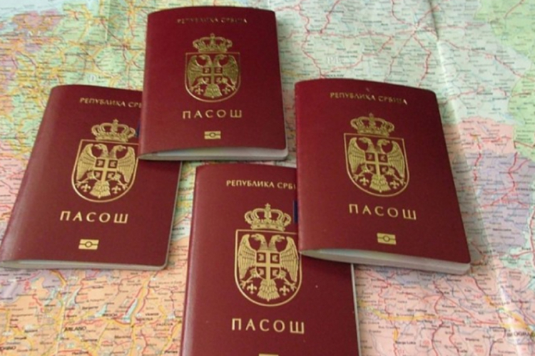 Sve više mladih Albanaca traži srpski pasoš