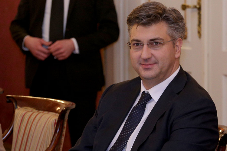 Plenković bez pomena afere s mejlovima na sjednici vlade