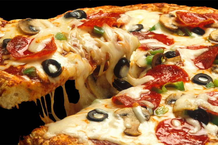Italijanski šef otkrio kako se pravilno jede pica