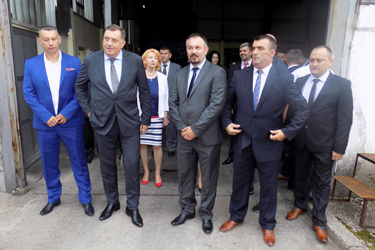 Vlada će obezbijediti pola miliona KM za dom zdravlja u Vlasenici