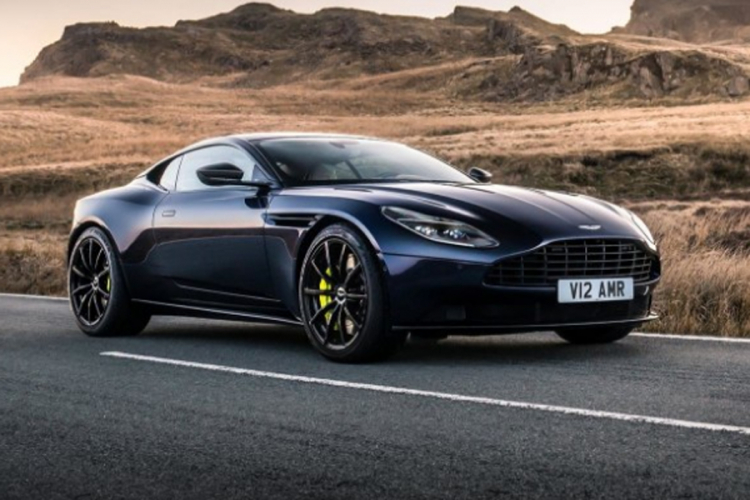 Aston Martin nova vozila testira na Silverstonu