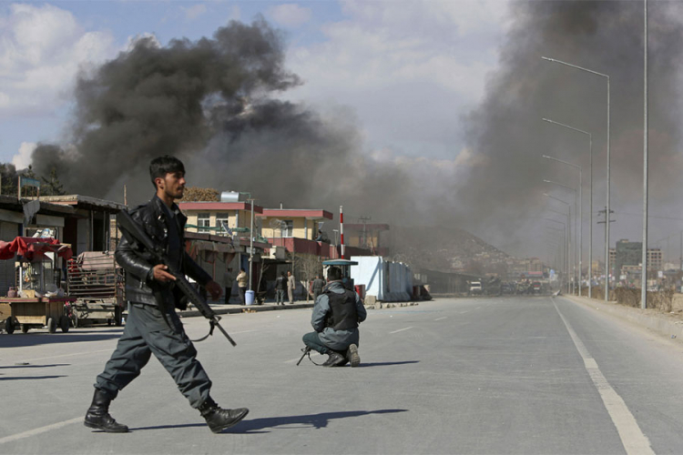 Devet policajaca ubijeno u samoubilačkom napadu u Avganistanu